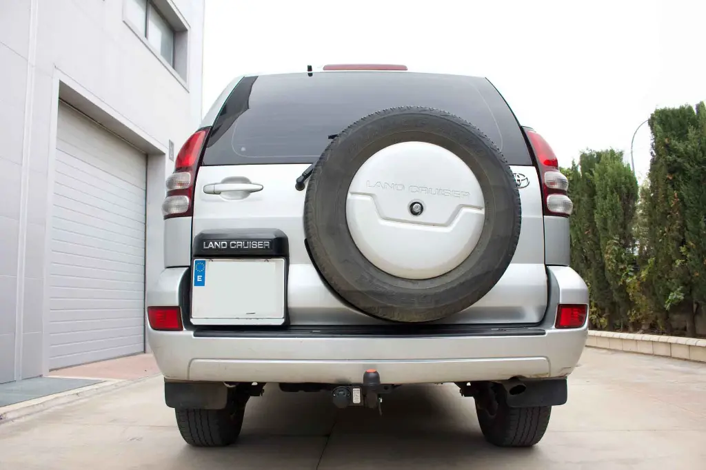 E6400EA-01 Enganche fijo para Toyota Land Crusier J120 - J125 2003-2009-5.webp