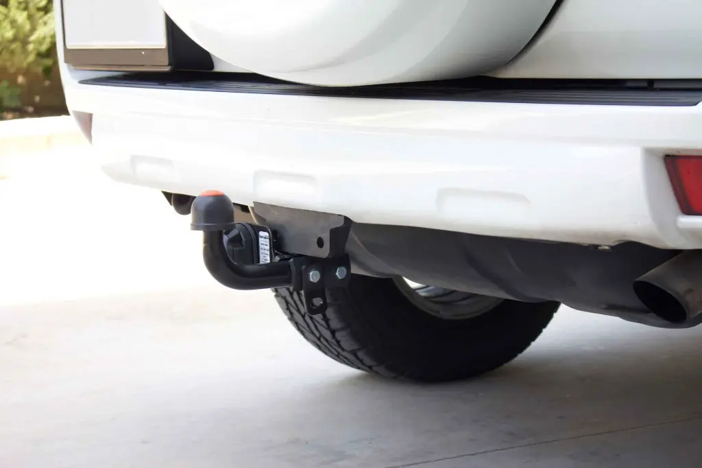 E6400EA-01 Enganche fijo para Toyota Land Crusier J120 - J125 2003-2009-4.webp