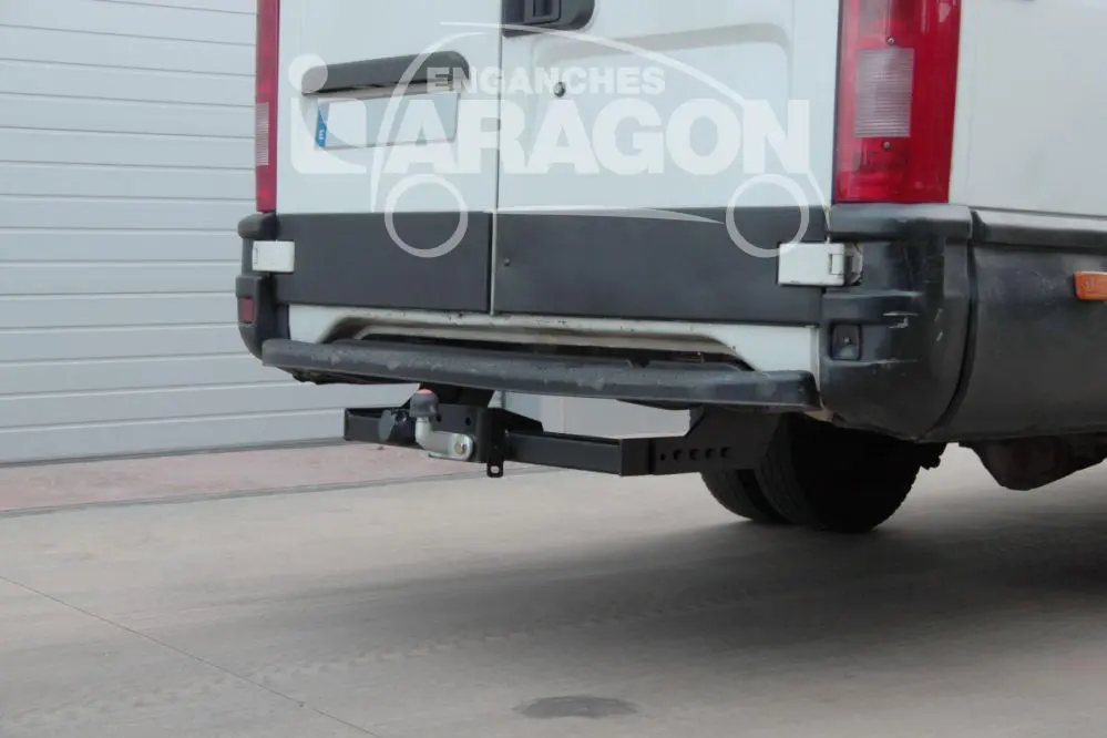 E2700AC-01 Enganche bola placa para IVECO DAILY (3).webp