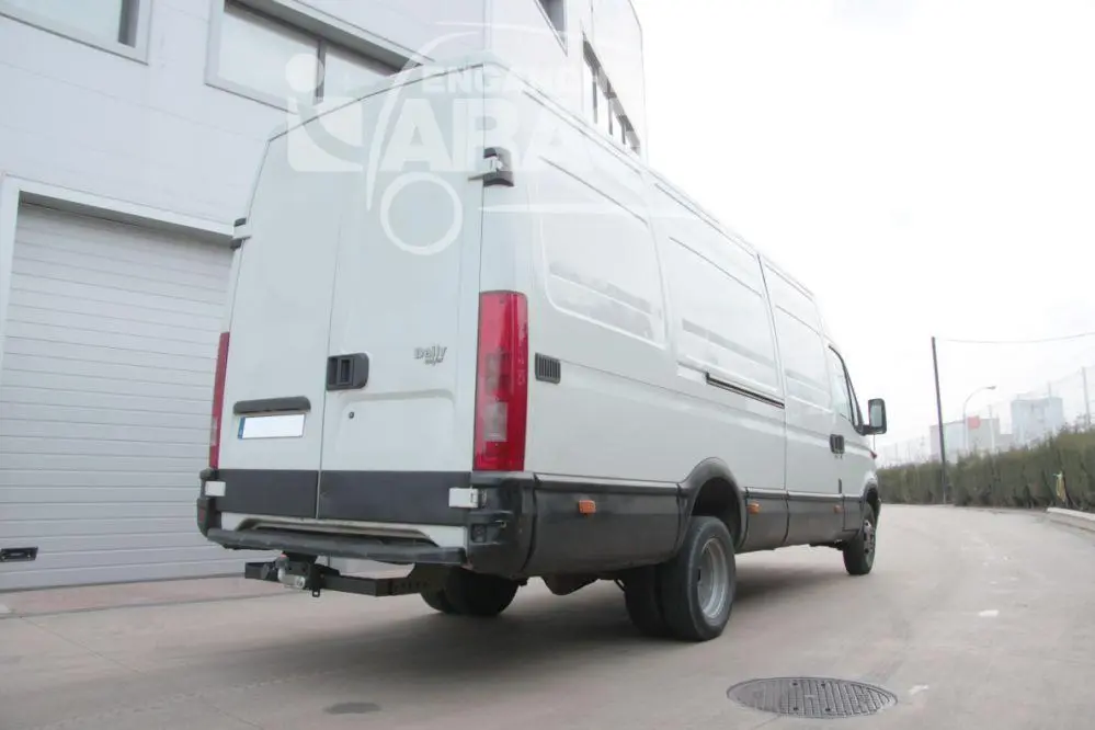 E2700AC-01 Enganche bola placa para IVECO DAILY (2).webp