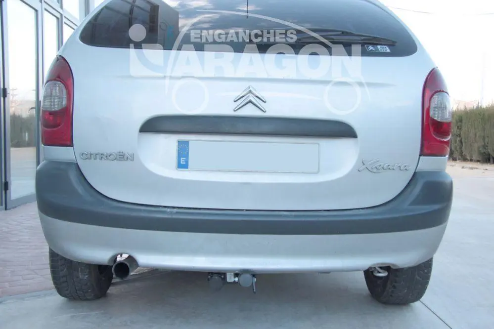 E1215AS-02 Enganche extraible horizontal para CITROEN SXARA PICASSO.webp