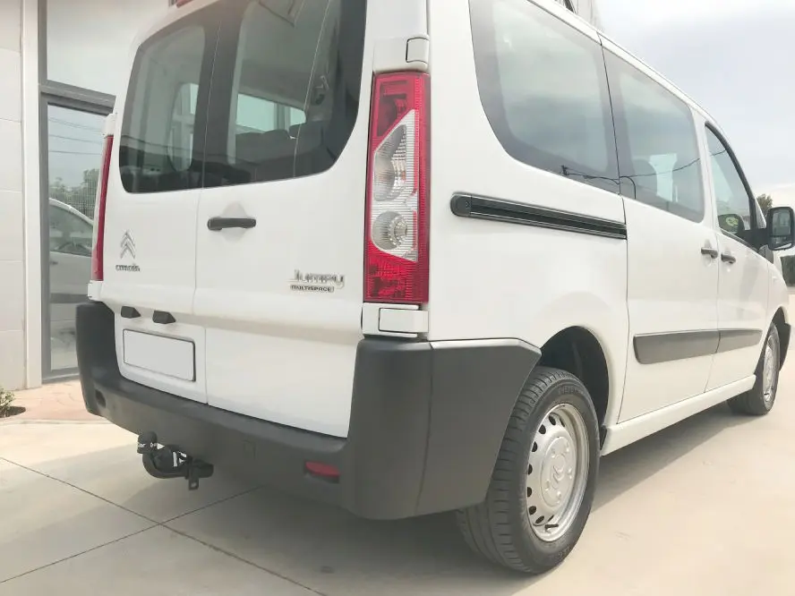 E1209BA-01 Enganche fijo para CITROEN JUMPY II.webp