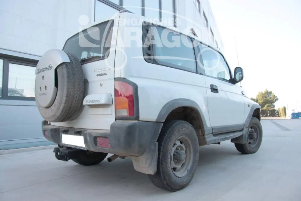 X3102AC-01 Enganche bola placa para SSANGYONG KORANDO (4).webp