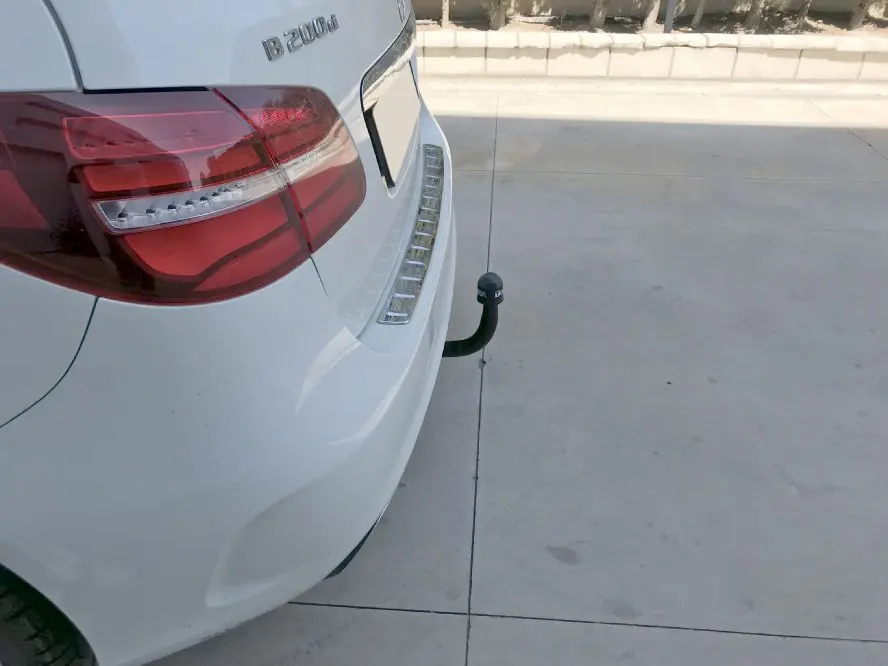 E4122CV-01 Enganche extraible vertical SV para MERCEDES CLASE B AMG LINE (2).webp