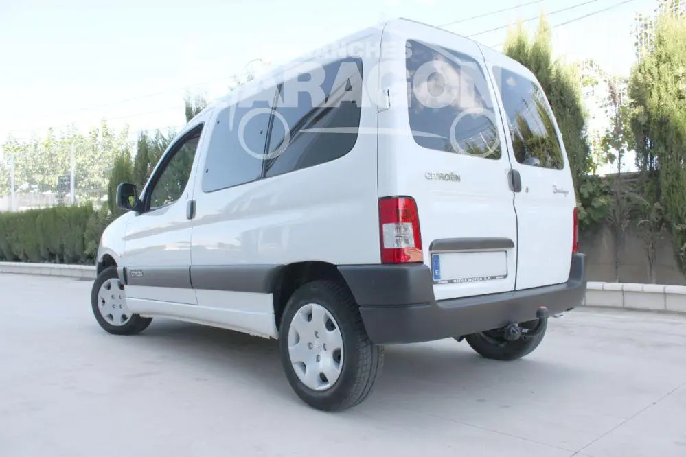 E1212AA-01 Enganche fijo para CITROEN BERLINGO (10).webp