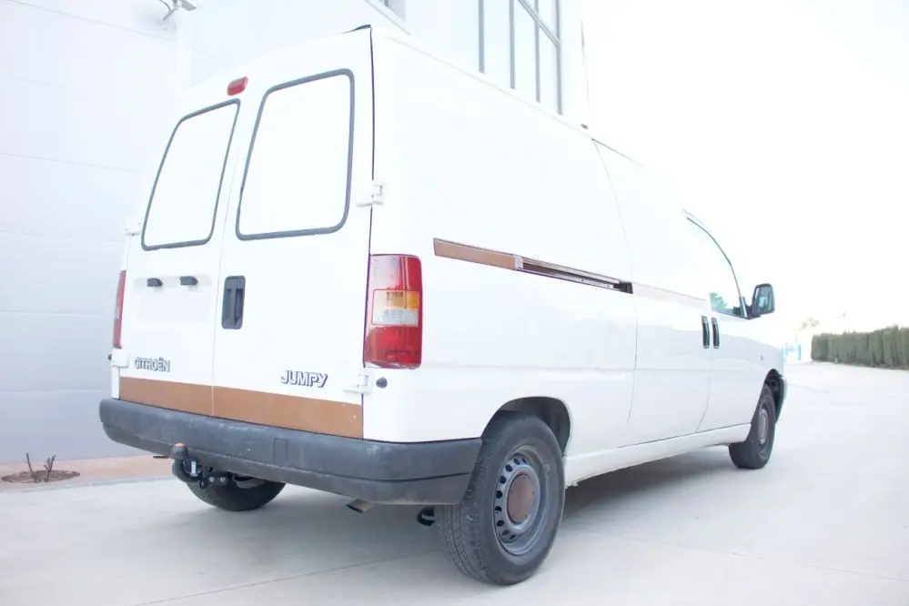 E1209AA-01 Enganche fijo para CITROEN JUMPY (2).webp