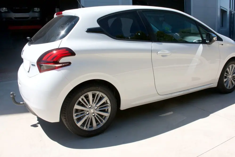 E4727AA-01 Enganche fijo para PEUGEOT 208 - 2 (4).webp