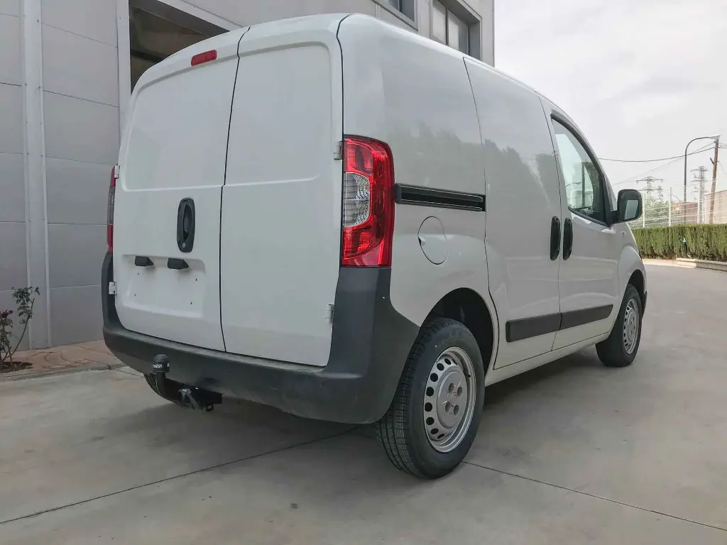 E1222AS-02 Enganche desmontable horizontal para Peugeot Bipper 2008-3.webp