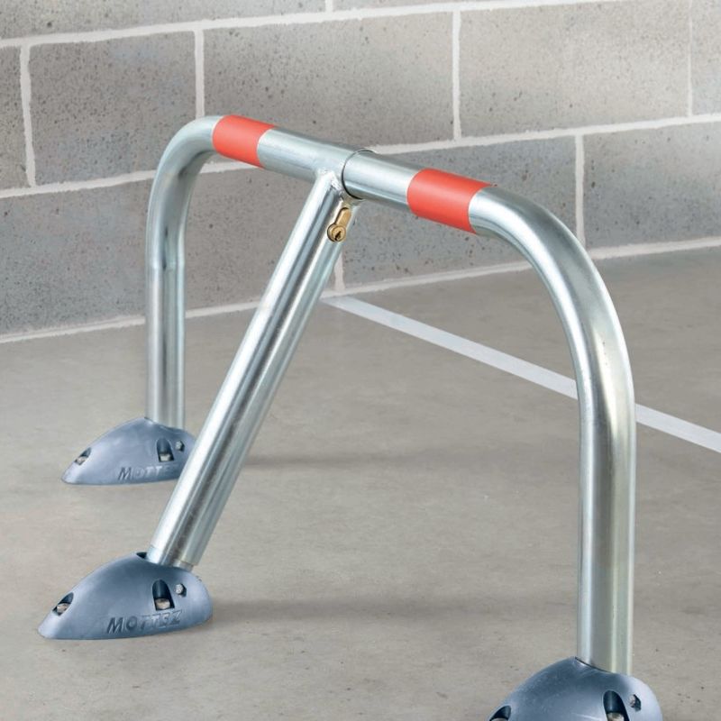 Barrière de Parking Rabattable 3 Pieds - Serrure cylindre européen - Mottez B302P