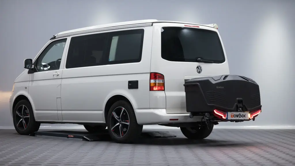 Coffre sur attelage 330L pour Fourgon avec Hayon/Portes battantes - TowBox Camper Châssis Court